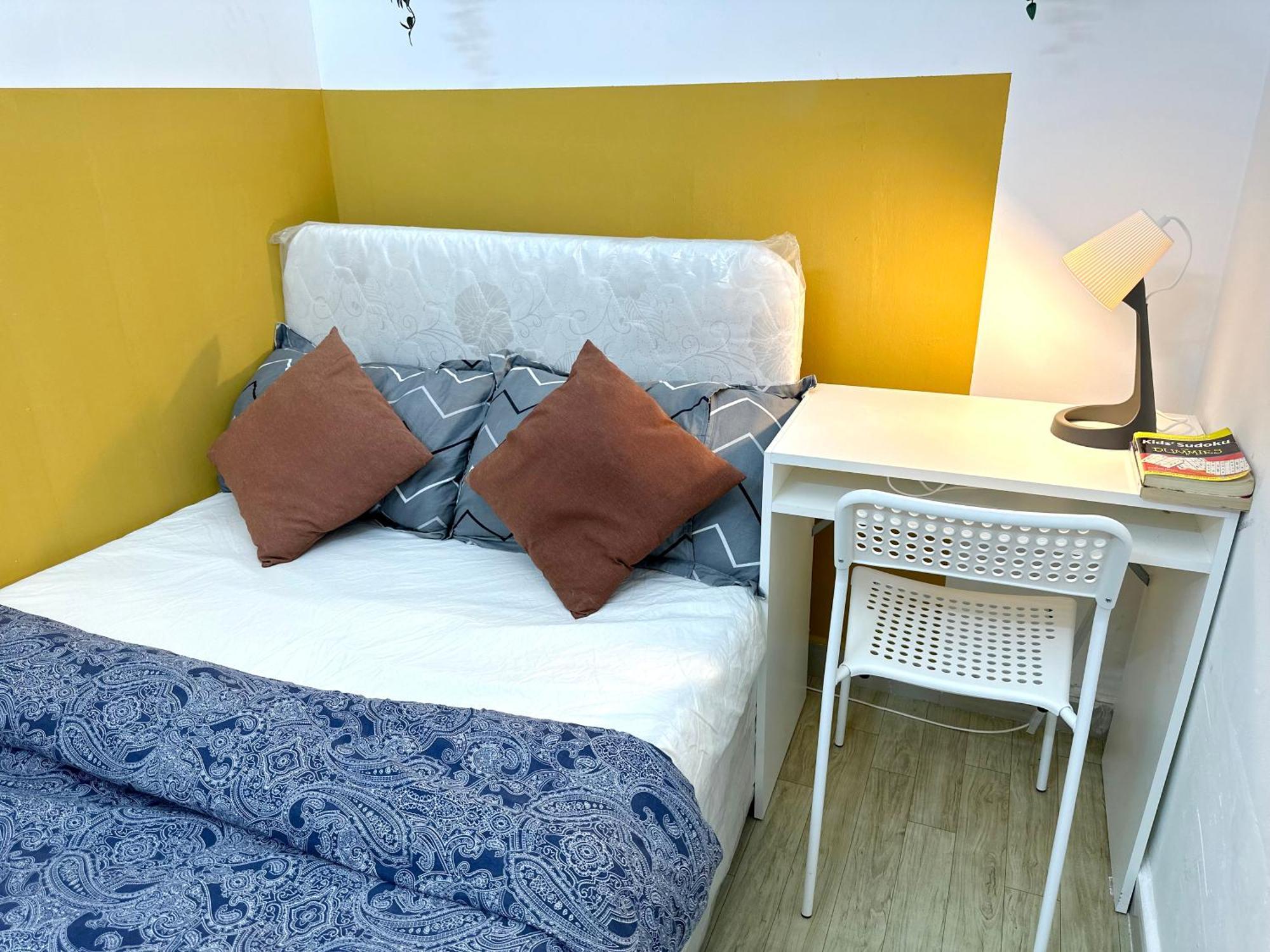 Lavish Partition In Barsha Heights Near Internet Metro Homestay