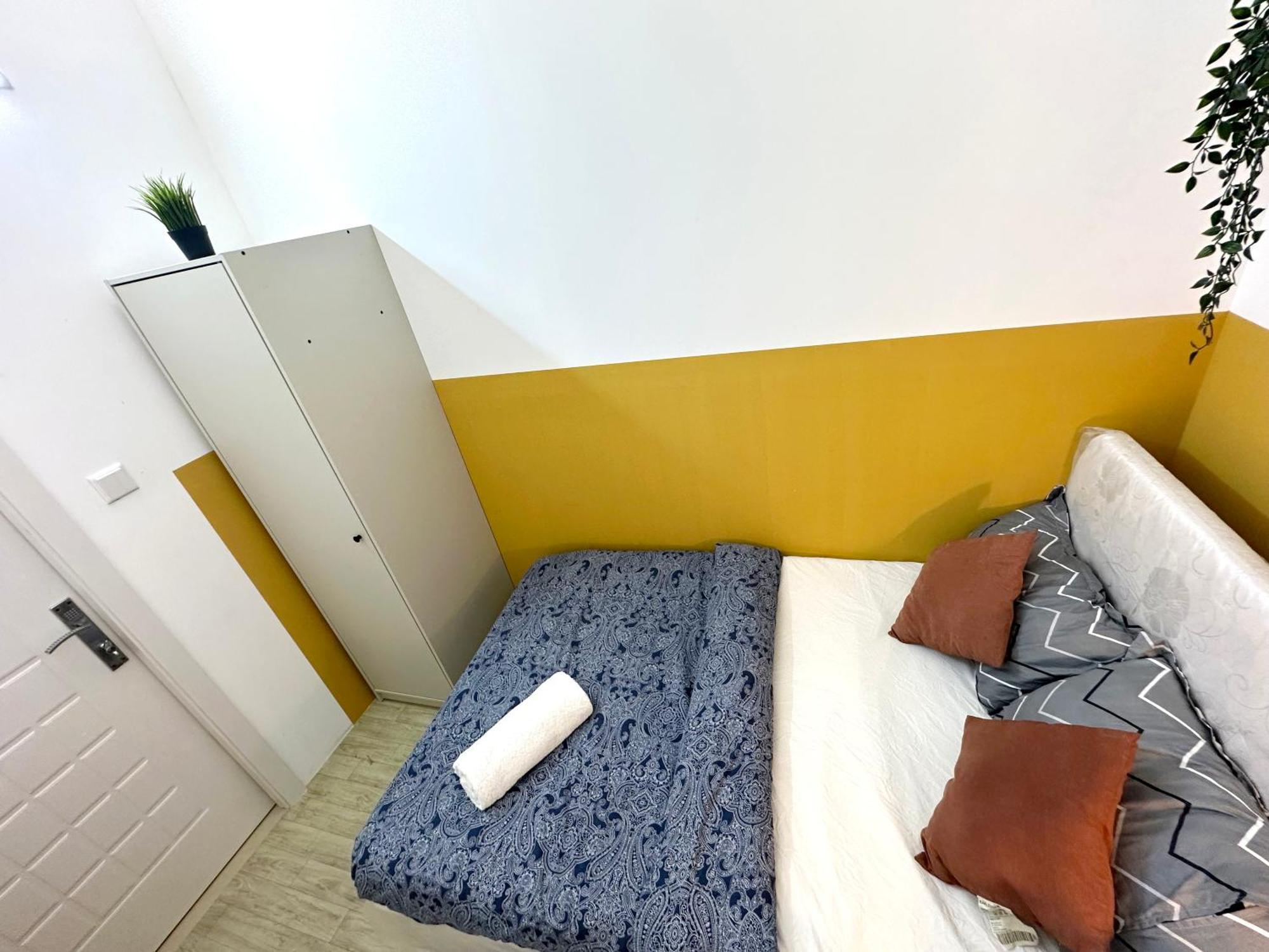 Lavish Partition In Barsha Heights Near Internet Metro Homestay Dubai